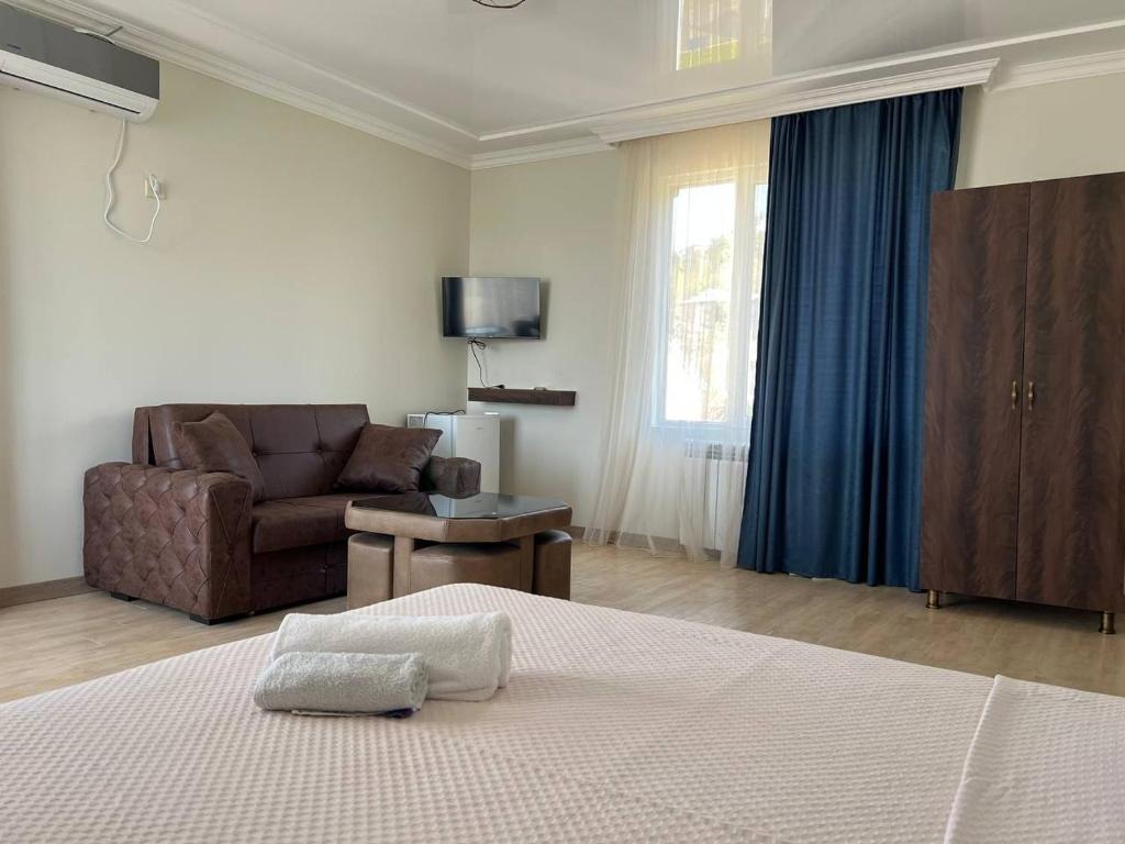 هتل جی تی باتومی